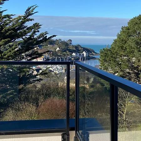Magnifique Avec Piscine A Deux Pas Du Port