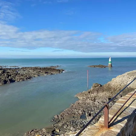 Дом отдыха Magnifique Avec Piscine A Deux Pas Du Port
